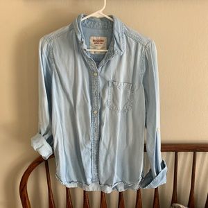 Mossimo chambray button up down shirt